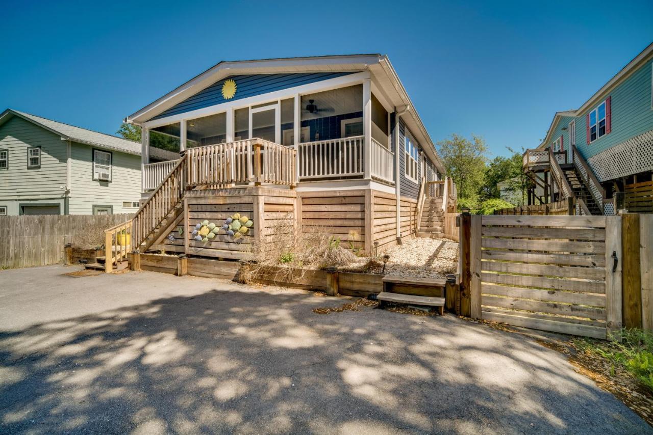 Charleston Home With Porch - 3 Mi To Folly Beach! Eksteriør billede